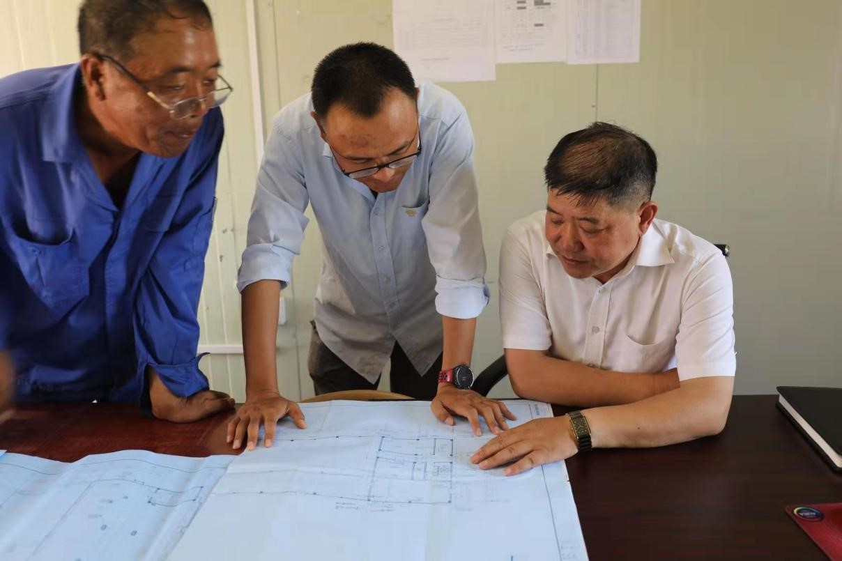 朱雪峰2 朱雪峰2