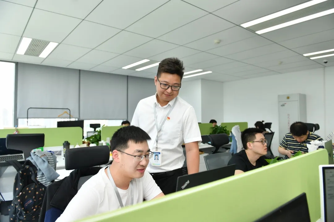 宋成成2.webp 宋成成2.webp