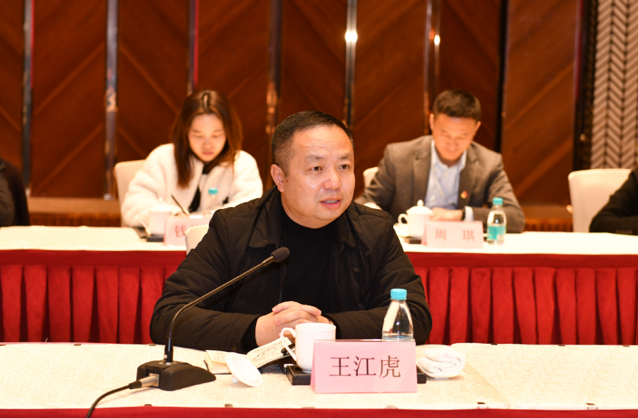 梁家河村領導一行3 梁家河村領導一行3