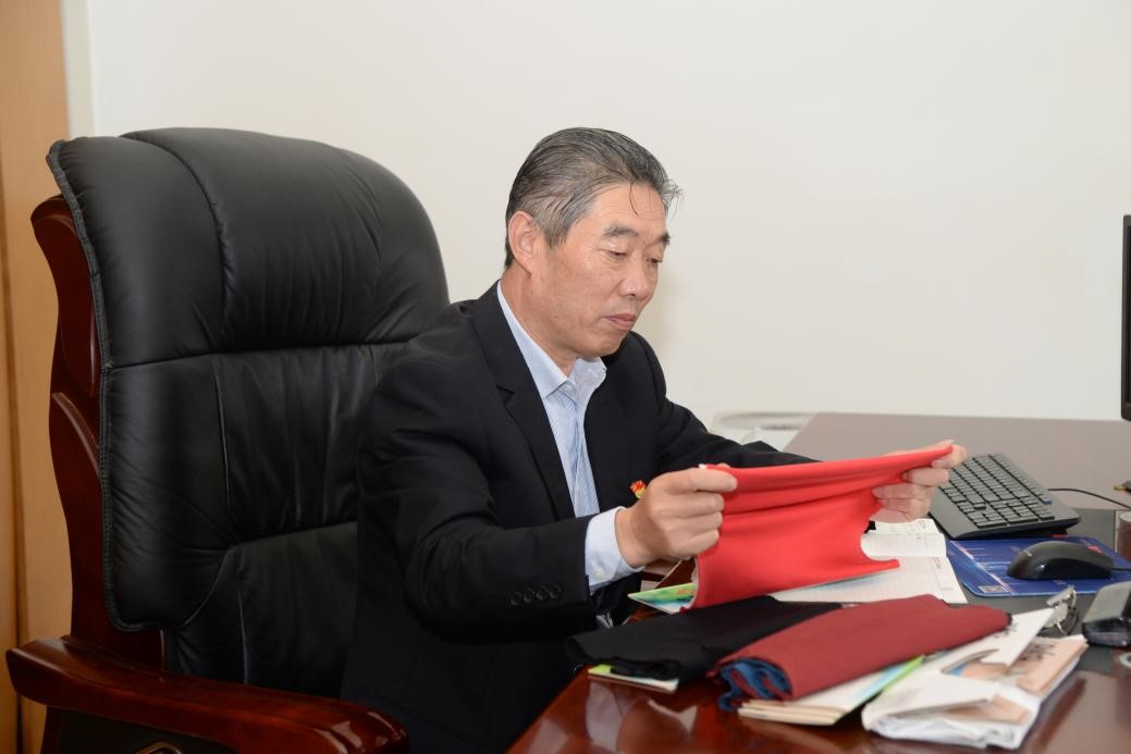 秦岳峰3 秦岳峰3