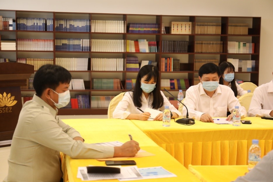 周繞青3 周繞青3