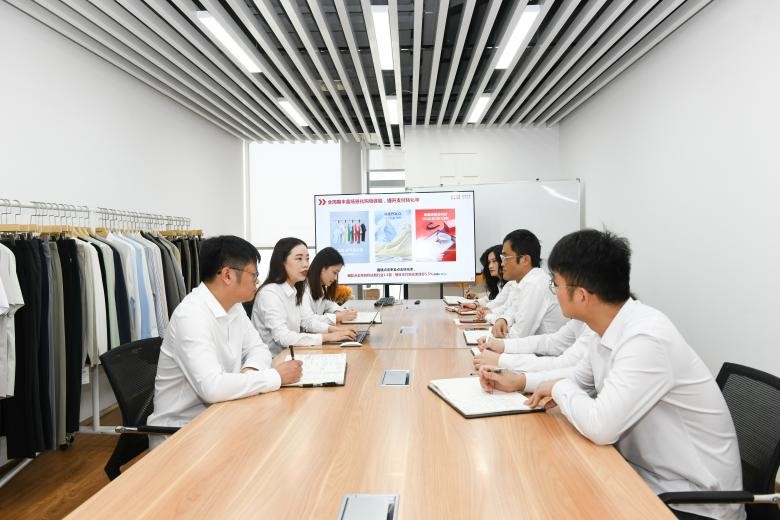 左華麗4 左華麗4