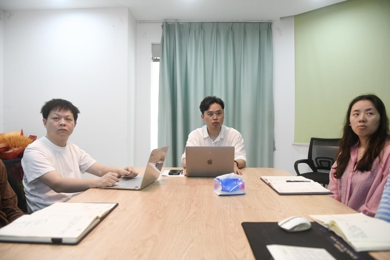 芮良晶4 芮良晶4